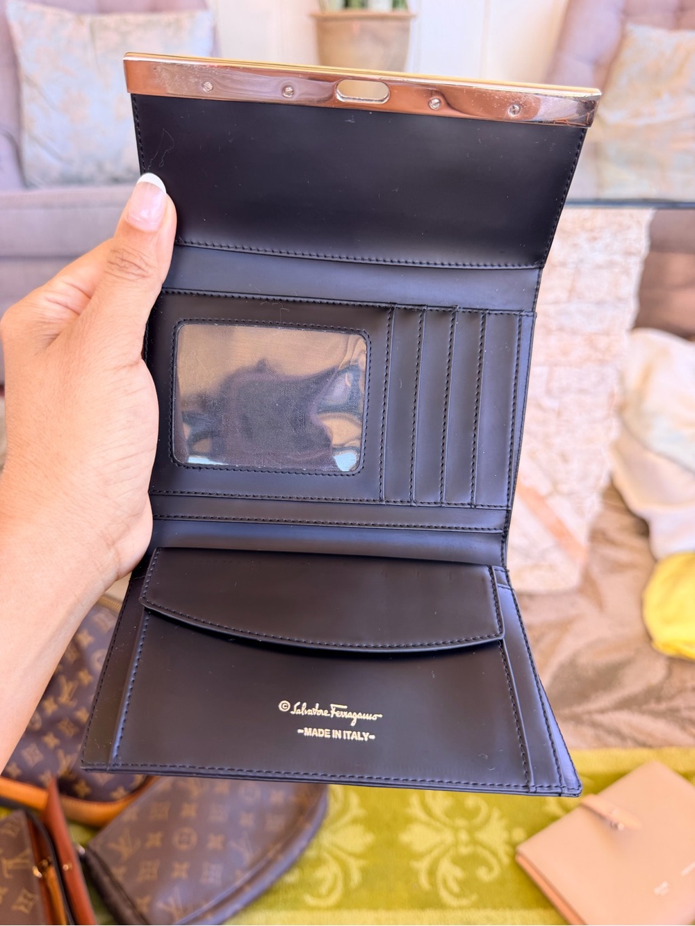 Ferragamo Wallet Black/Silver πππ - Picture 5 of 7